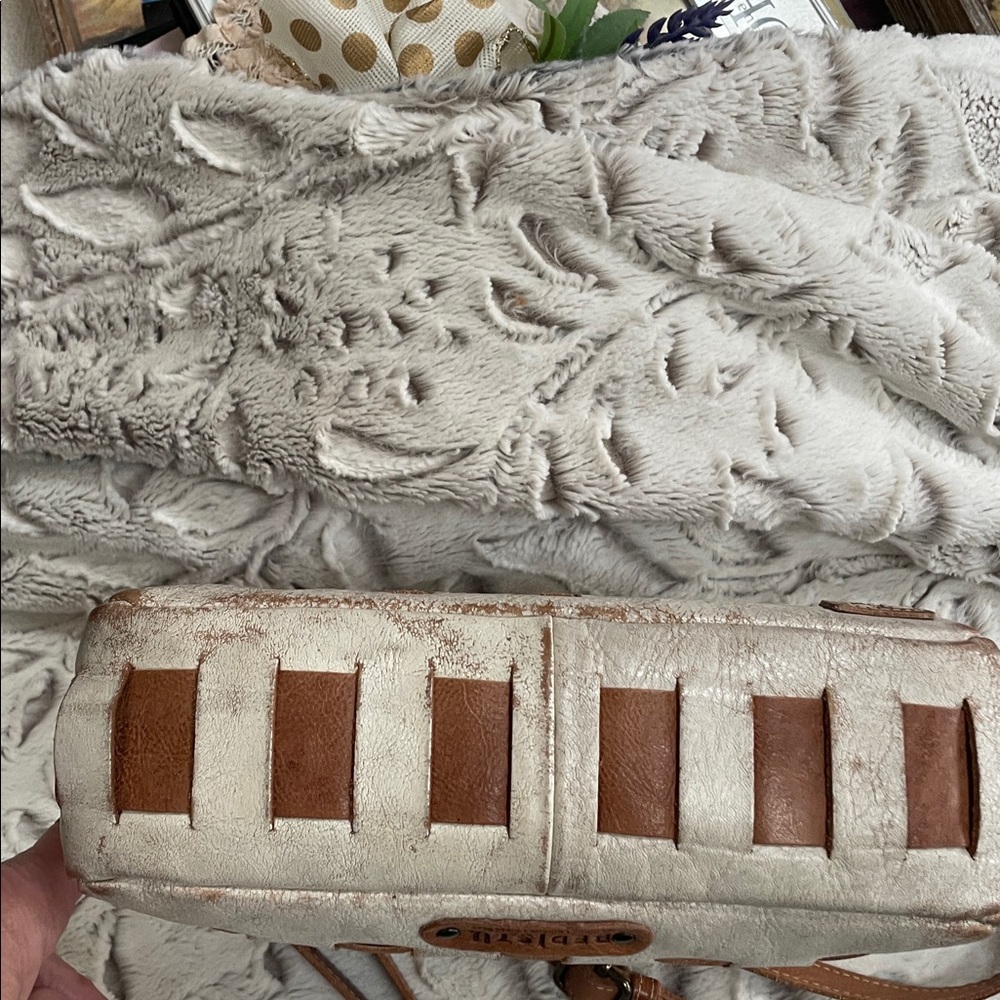 BED|STU Tan and Cream Checkered Crossbody Bag - Picture 4 of 5